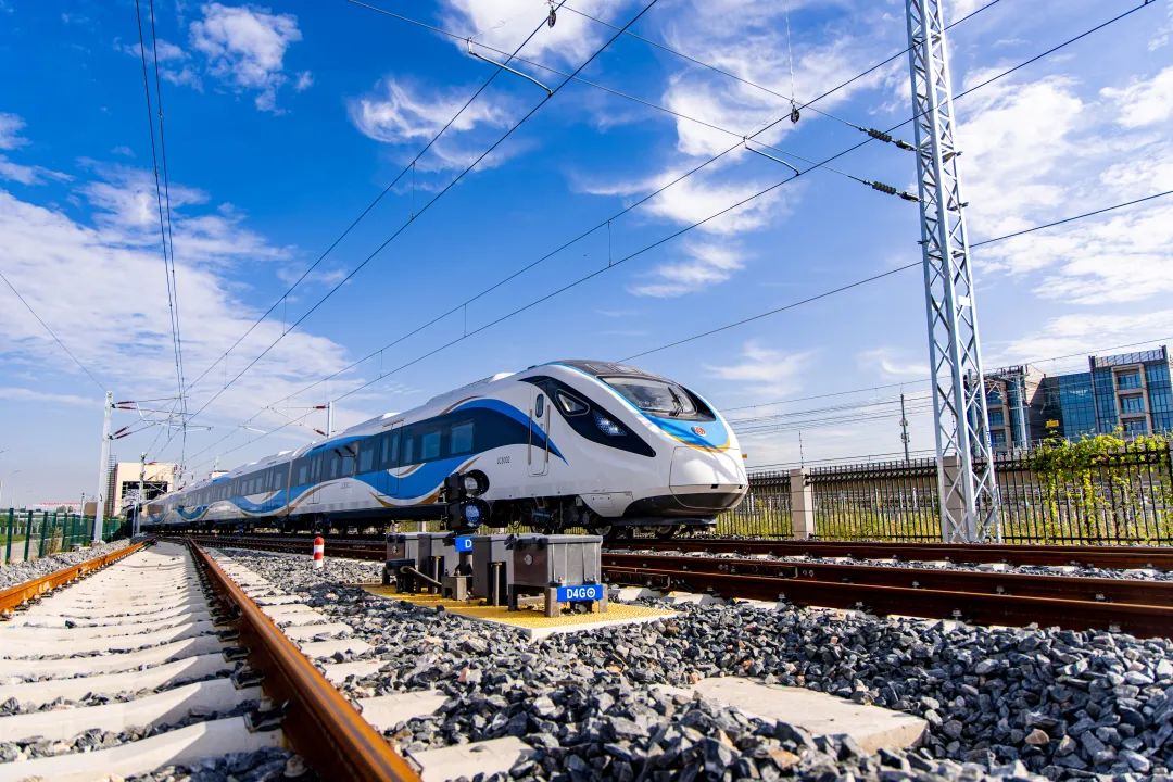 项目一线丨兴发游戏xf股份助力上海市域机场线今日开明运营